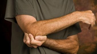 Dr. Bert Perey, MD, FRCPC, Orthopedic Surgeon, discusses tennis elbow causes and symptoms.