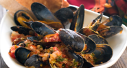 Steamed Mussels with Tomatoes & Bacon
